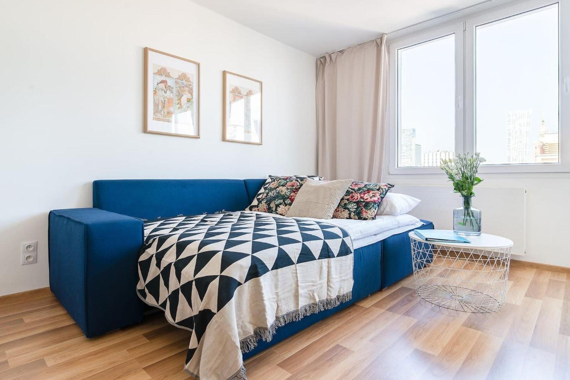 Navy Aesthetic Apartment With Balcony By Noclegi Renters 바르샤바 외부 사진